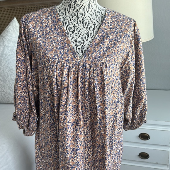 Mirth Belem Dress in Costal Coral - Picture 7 of 14